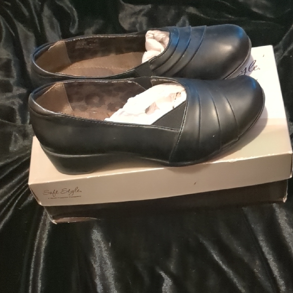 Soft Style Classic Black Loafers